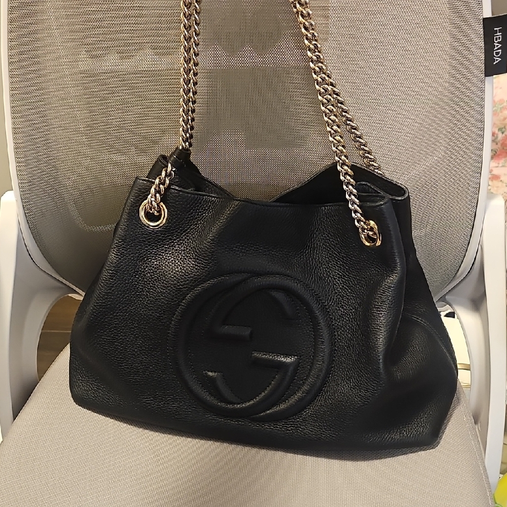 Gucci Soho Black Leather Shoulder Bag with Gold Chain